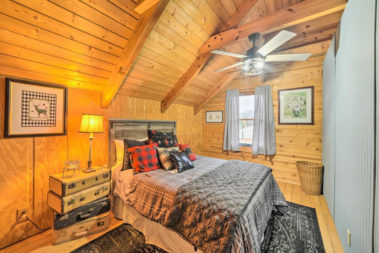 Quiet, Woodsy Retreat Deck And Kentucky Lake Access New Concord 외부 사진